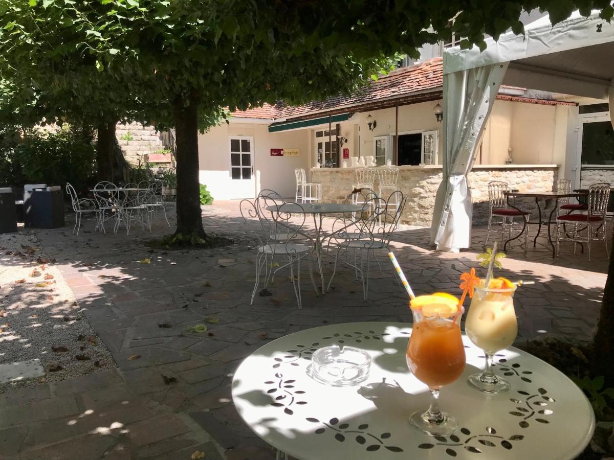 Logis - Restaurant Domaine Les Falaises 3* Martel