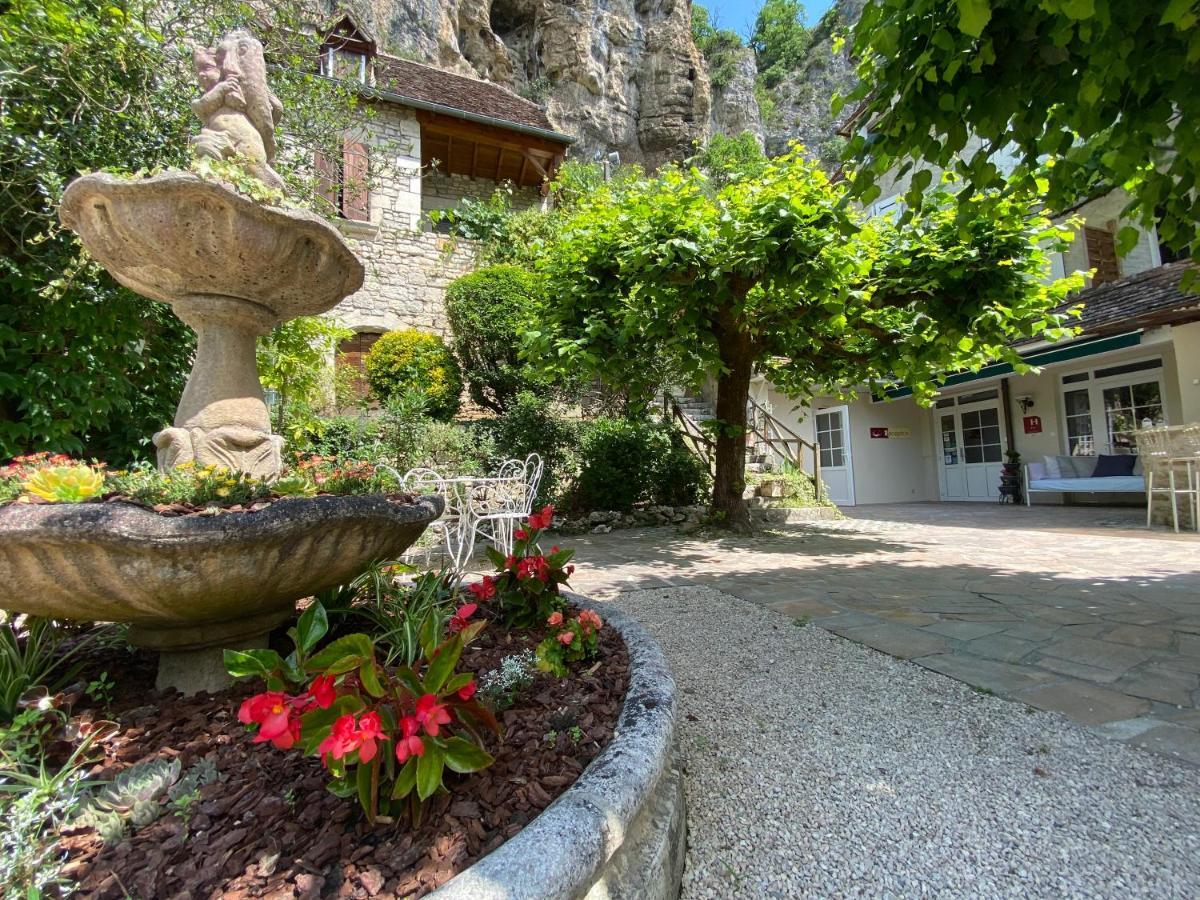 Logis - Restaurant Domaine Les Falaises 3*