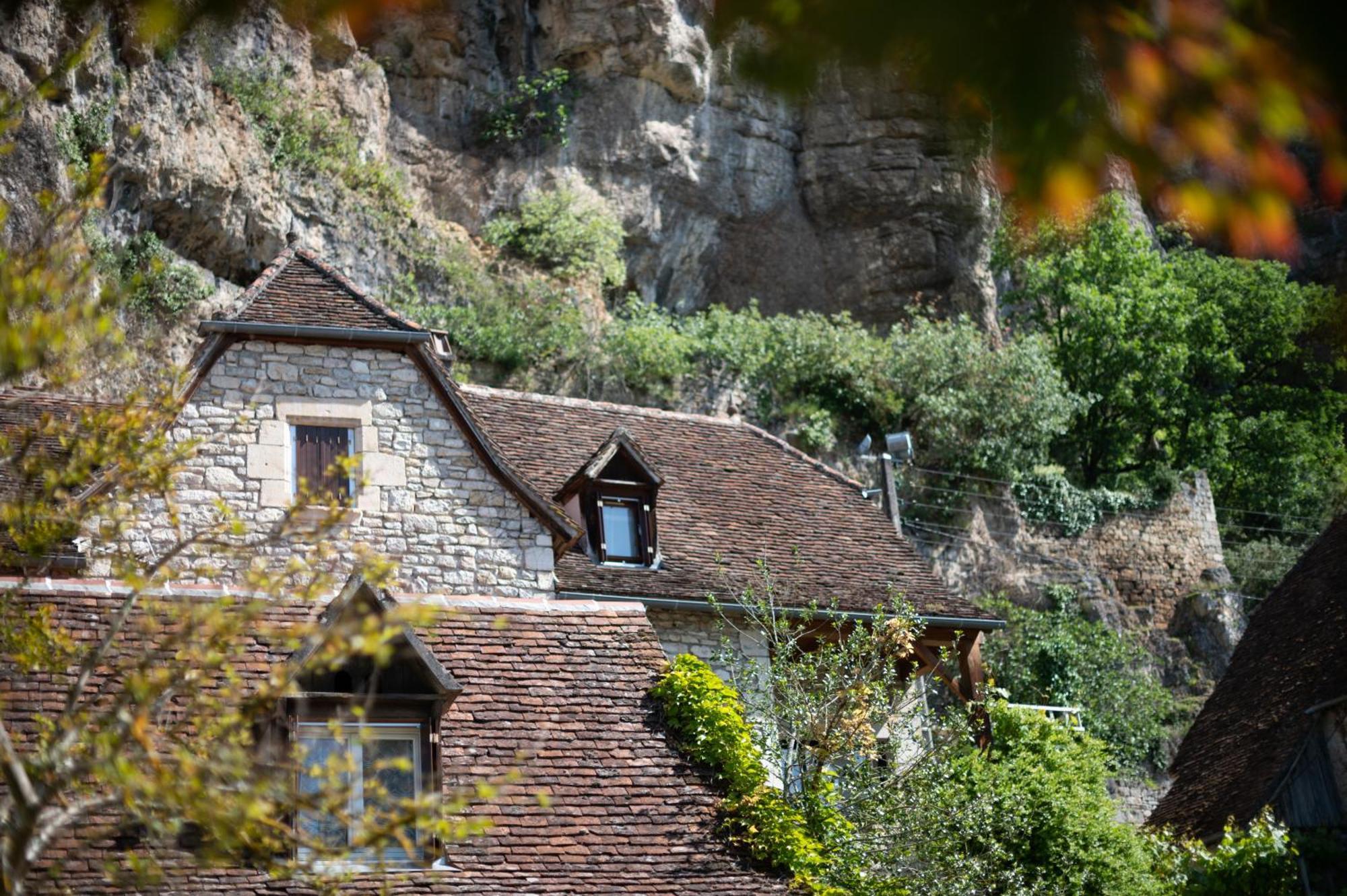 Logis - Restaurant Domaine Les Falaises Hotel